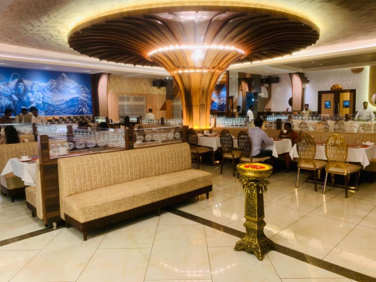 Rajathadri Royal Inn Bangalore Buitenkant foto