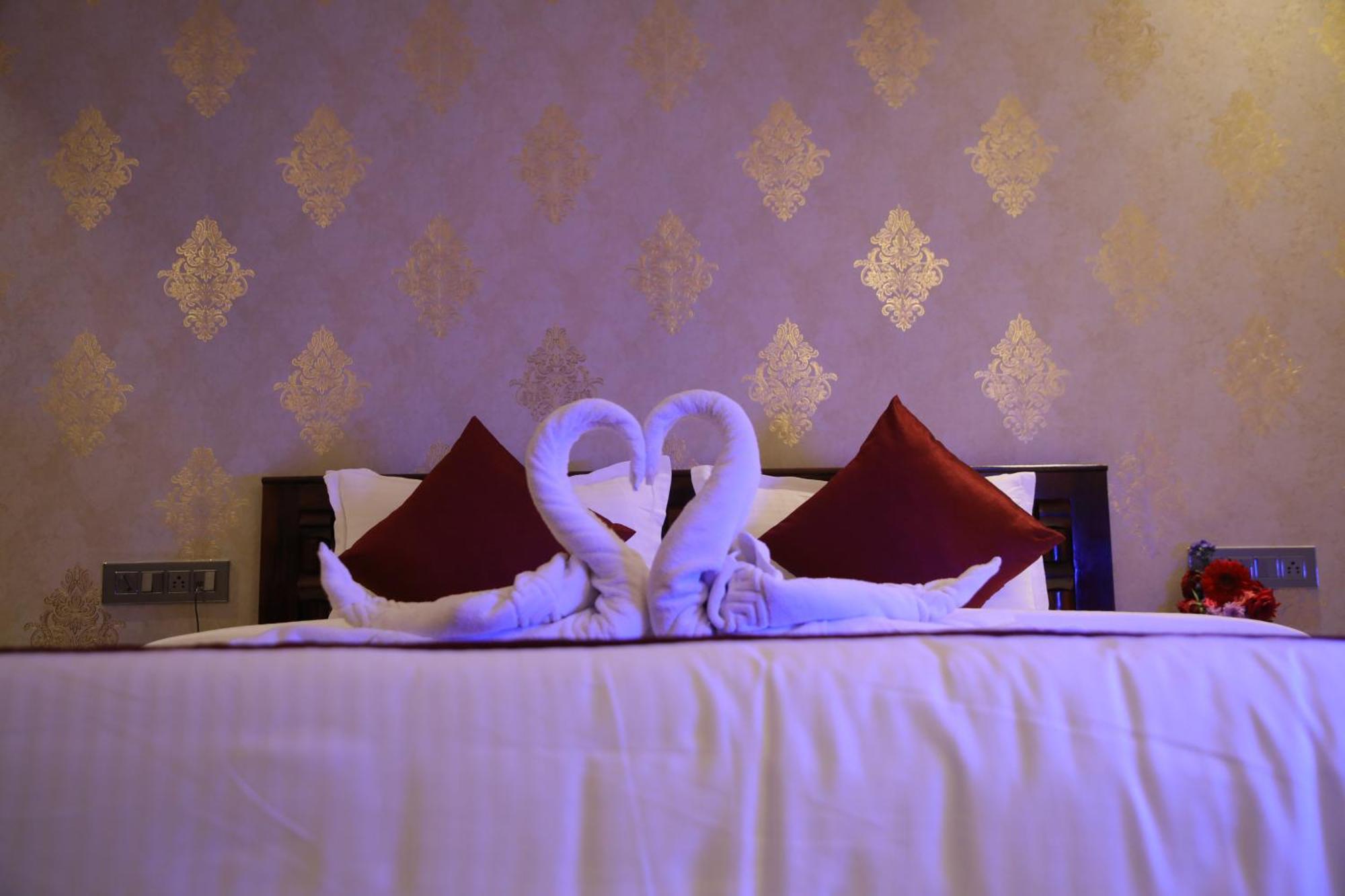 Rajathadri Royal Inn Bangalore Buitenkant foto